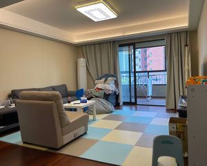 万科公园里3室2厅2卫南北朝向211.00万元出售