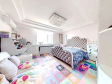 沙河口 西苑小区 2室2厅无坡 近地铁交通方便