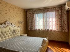 龙章路南向三居室,124平精装东边套电梯房,330万诚售