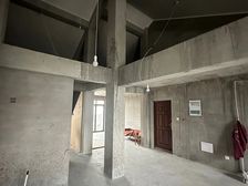 步梯六楼 阁楼实际可用30多平 打造四室俩卫 封顶花了3w