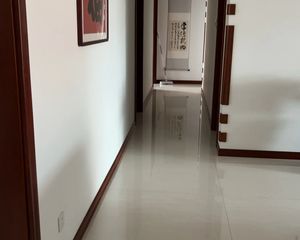 新城 新城区青城巷党委住宅四区 5室2厅