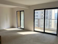 中梁壹号院 4室1厅两卫 带车位 好楼层