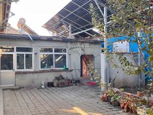 德城区 果园街 4室1厅