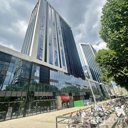 新华西道甲级写字楼1500平整层出租