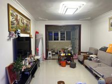 阆中市 阳光丽都 4室2厅 135.00㎡ 33万