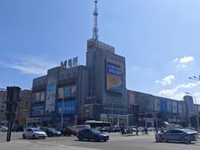 九星国际广场14000平大型商铺出租,层高4米,适合多种经营