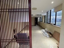 银润豪景临街旺铺出租 44 44已隔两层并装修