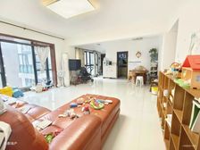 武侯 花样年花好园 3室2厅 105.32㎡ 129万
