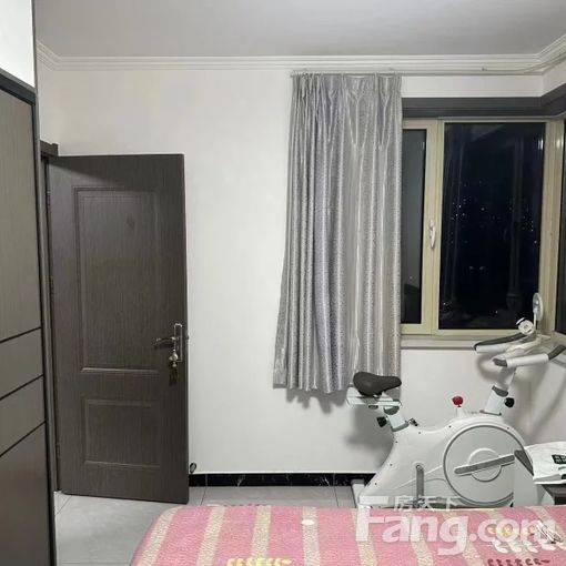 莲池军校广场东方云顶 1室1厅 65㎡ 1300元/月