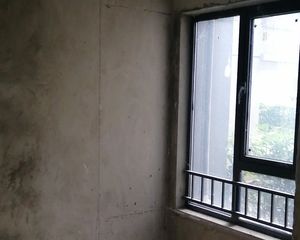 彭山 润达丰滨江郦城 3室2厅 72.00㎡ 83万