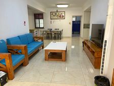 觅小北郊本部带超大院子,装修好,有车库,拎包即住。150平