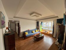 大兴 灵秀山庄 3室2厅 120.77㎡ 390万