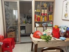 "国开公馆85平精装房,南向两居 送家具家电 78万诚售!