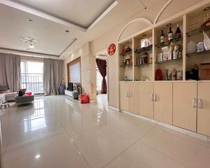 龙泉驿 银河花园二期 4室2厅 163.25㎡ 210万