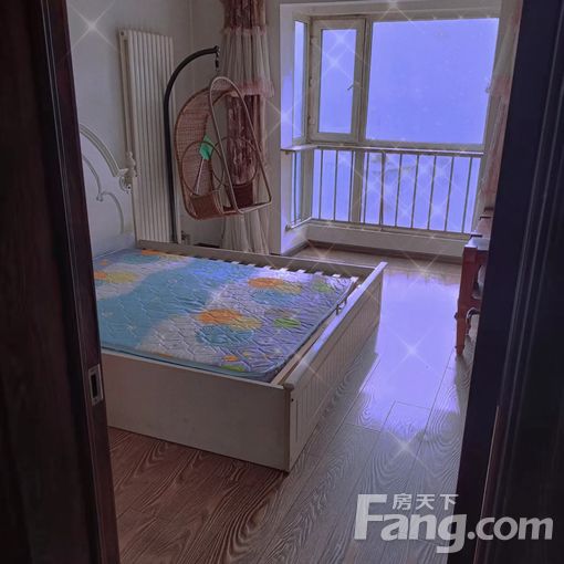 南关东湾半岛B区 2室2厅 97.8㎡ 2000元/月