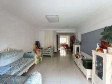 于洪 英特纳精博苑 2室2厅 131.50㎡ 74万