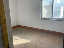 紫金山小区南北通透三居室,99平仅售50万