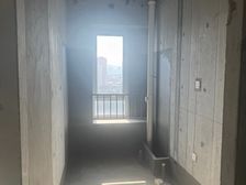 临渭区 万科锦宸 4室2厅 165.00㎡ 75万