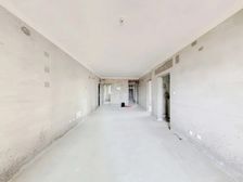 小区前排,沿河景观房,视野采光很好,东边户,含车位