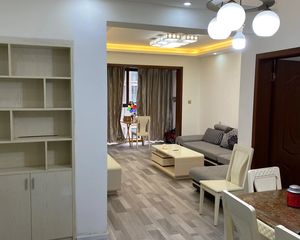 优质国宾板块 稀缺新里派克公馆 2室2厅低价出售