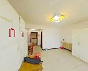 东南朝向三居室,丽泽雅园122平温馨之家,779万诚售