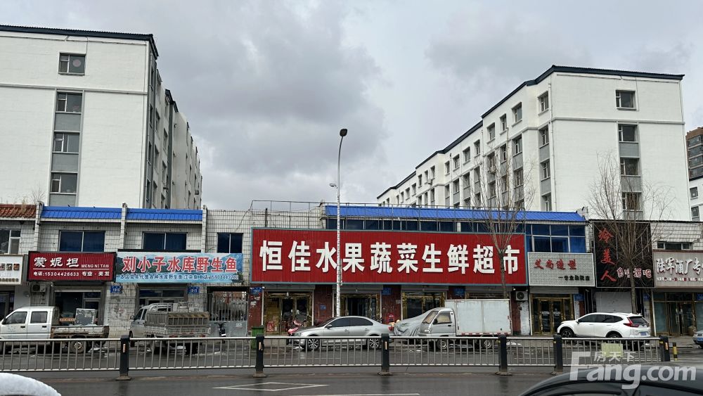 中心街旺铺出售,如图,恒佳和艾尚1-2层+蒙妮坦与野生鱼楼