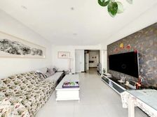 南向两居阳光房,天和苑95平仅95万元,亏本出售。