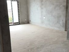 歌乐山森林公园115平三居,东向采光好