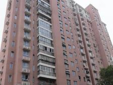 工业园区 青灯新村 3室2厅 109.00㎡ 170万