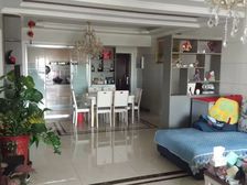 库尔勒 永兴大厦 3室2厅 149.00㎡ 72万