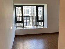 全新未入住 碧桂园海湾城二期三房2厅2卫106平88.53万