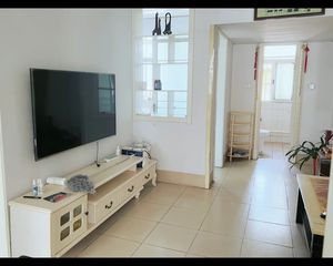 一楼带院石墙南开门,三室两厅实住面积大于房本面积诚心出售