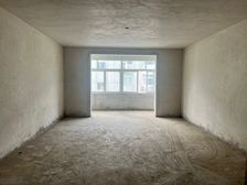 朗明阁旁县检察院家属楼3室2厅 129.00㎡ 36.80万