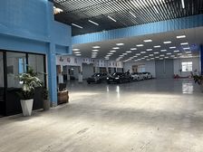 云莫路1200平厂房出租层高5米