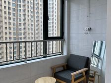 南北通透两居室,银河路地铁口好房急售