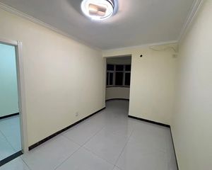 15万买泰华城旁两室一厅精装,H户型采光好。带储藏室无税可贷