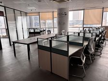 泰华中心精装办公室出租,交通便利,周边配套设施齐全