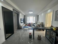 于洪 碧桂园银河城星荟 2室2厅 81.57㎡ 68万