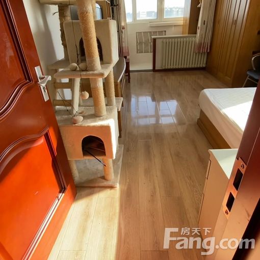 光熙门地铁附近,两居,找室友合租,可押一付一