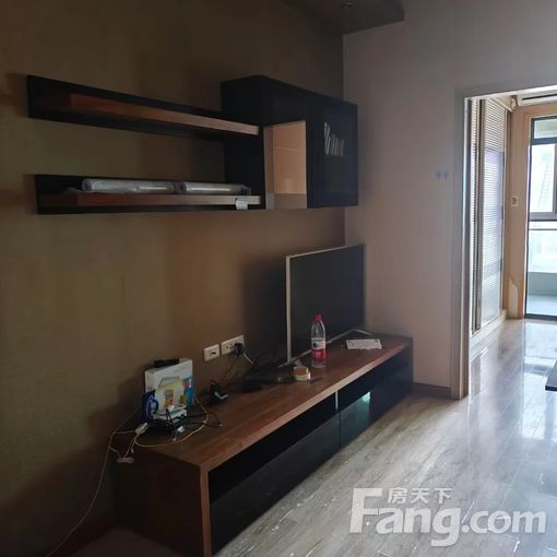 硚口宝丰崇仁路万安国际公寓 1室1厅 53.7㎡ 2000元