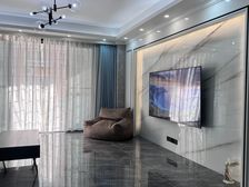 万达碧湖荣昌花园 3室2厅 北欧豪华装修 电梯两户 坐北朝南