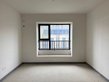 鹿泉 龙湖九里晴川 4室2厅 143.01㎡ 145万