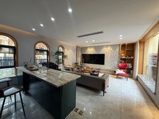 婺城 深蓝艺墅 5室2厅 330.00㎡ 388万
