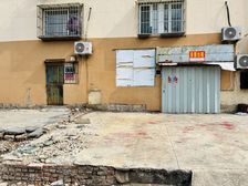 福岛小区临街旺铺93平 交通便利商业氛围浓