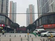 青山仁和路青城华府大门口商铺出租
