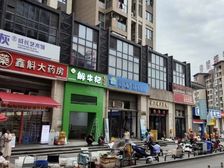 九江中联城临街旺铺出租 50米超宽门面 月租4.3万