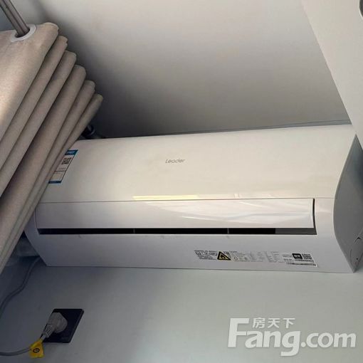 经开世纪大街月伴林湾 1室1厅 51.2㎡ 1800元/月