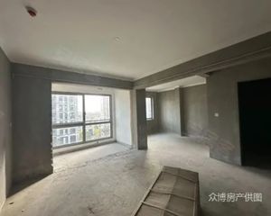 香堤悦府南北通透两居室加储藏室,业主诚售90万