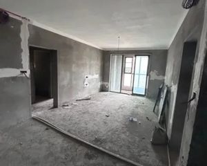 巩义 朗曼新城 3室2厅 127.00㎡ 70万