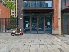 东原乐见城小区背面商铺
